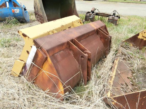 Anvil 1 1/2 yd Loader Bucket