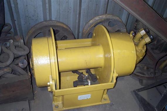 Gearmatic 34-12-10-11-00 Hydraulic Winch / Hoist