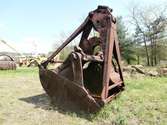 Owen 5 yd Clamshell Bucket Rehandler