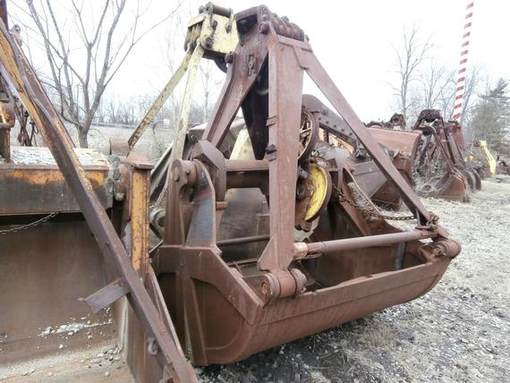 Owen 2 Yd Clamshell Bucket Rehandler