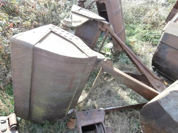 Owen 1 1/2 Yd Clamshell Bucket Rehandler