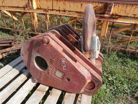 Johnson 55 Ton 5 Sheave Hook Block