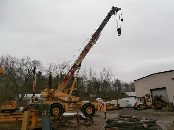 Grove RT-635C Crane