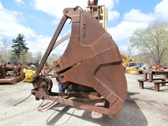 Esco 5 1/4 Yd Clamshell Bucket Rehandler